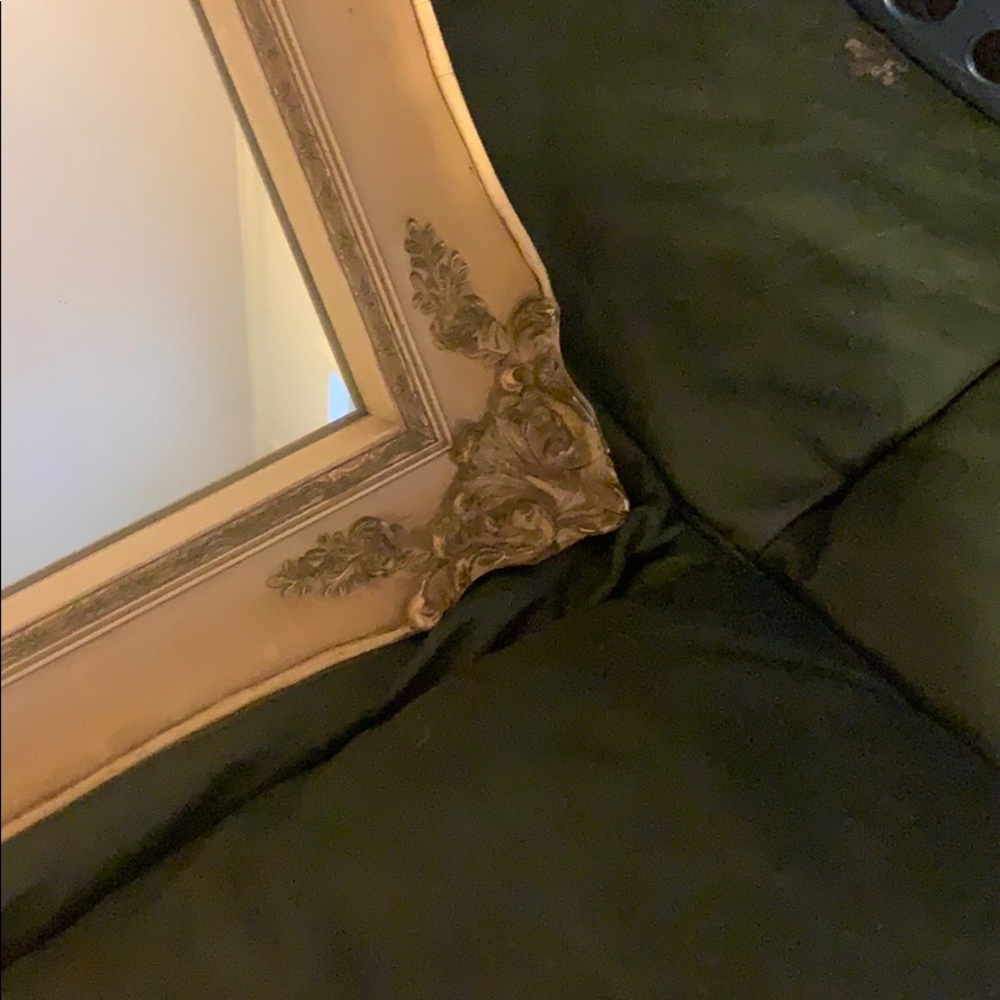 Mirror - Picture 5 of 6